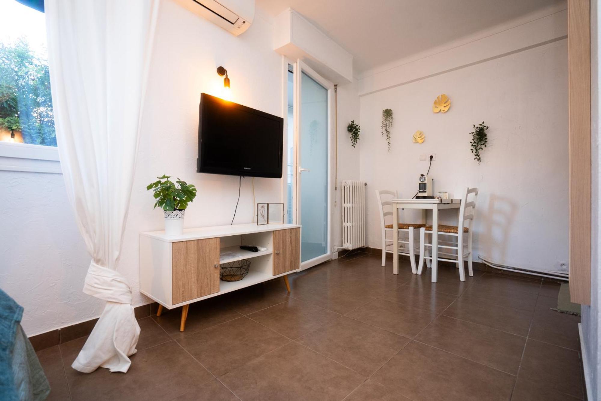 Location Studio Avec Loggia Appartamento Antibes Esterno foto